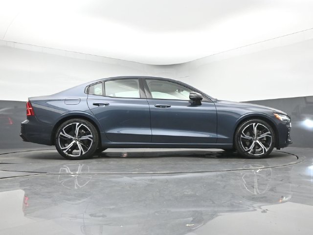 Certified 2024 Volvo S60 B5 Ultimate w/ Climate Package AWD/4WD image 43
