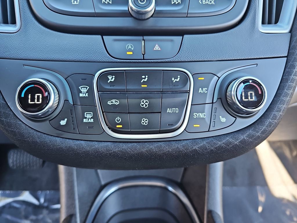 Used 2025 Chevrolet Malibu LT image 20