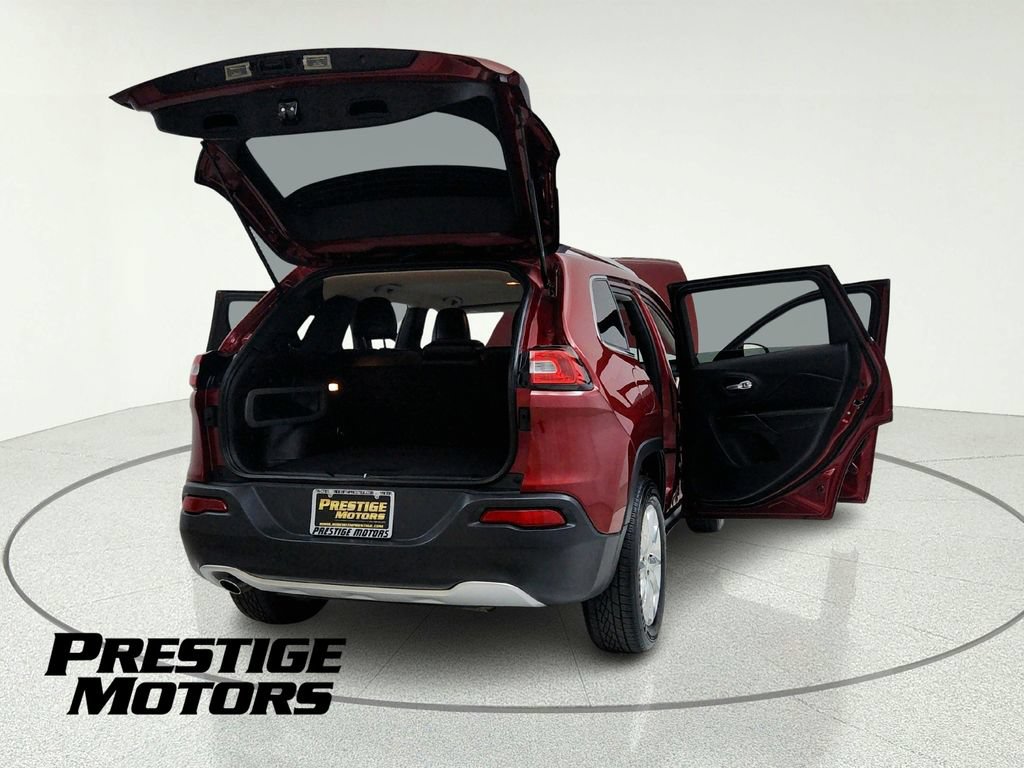 Used 2015 Jeep Cherokee Limited AWD/4WD image 13