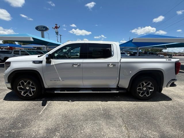 Used 2024 GMC Sierra 1500 SLT w/ SLT Premium Plus Package AWD/4WD image 11