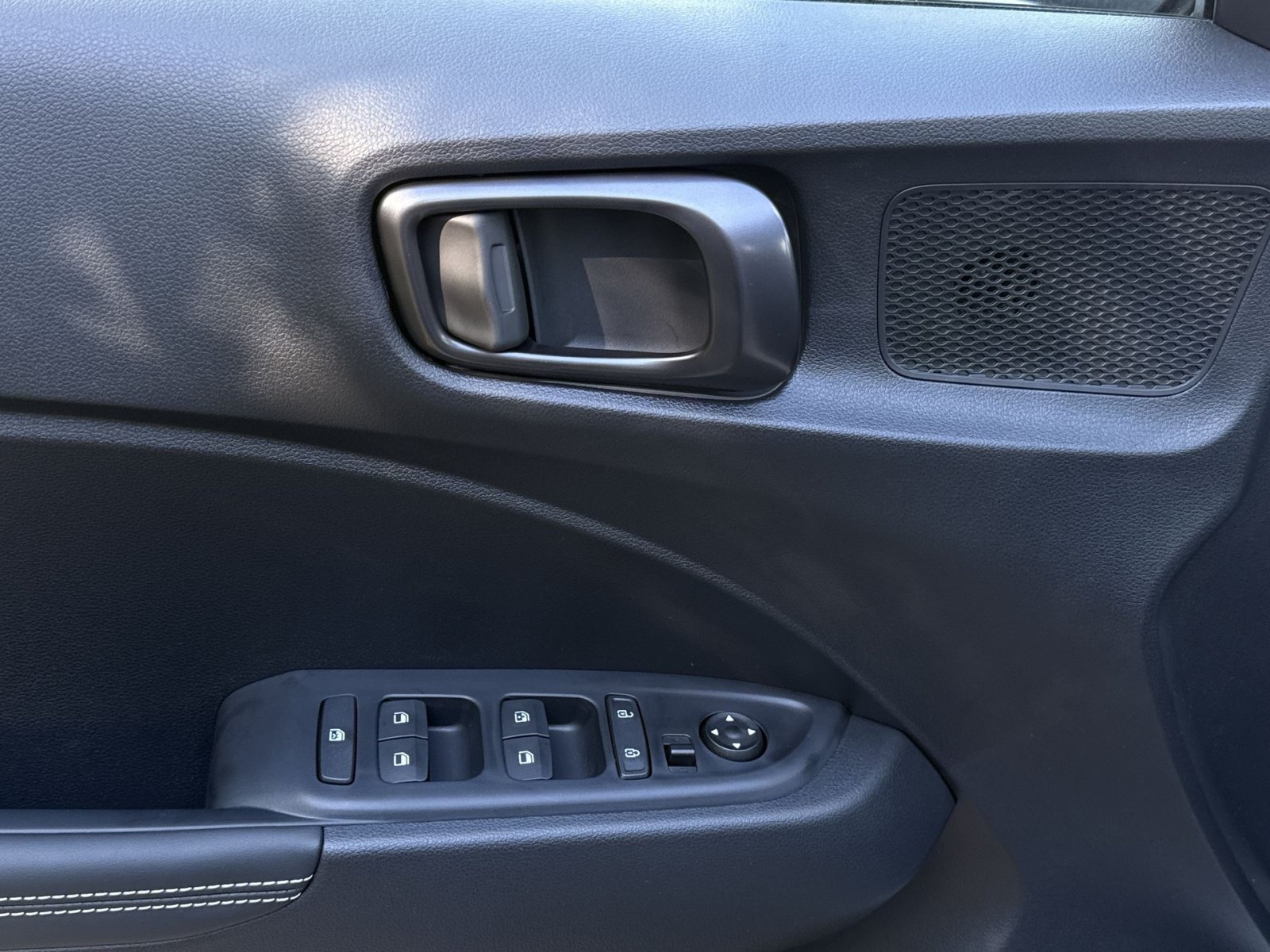 New 2026 Hyundai Venue SEL FWD image 15