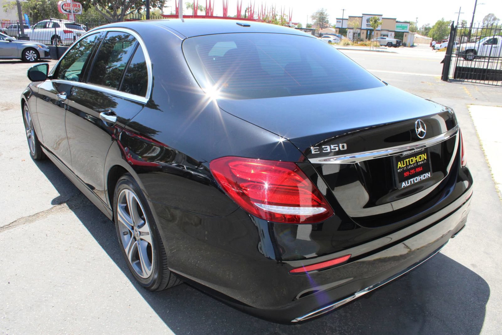 Used 2019 Mercedes-Benz E 300 image 38