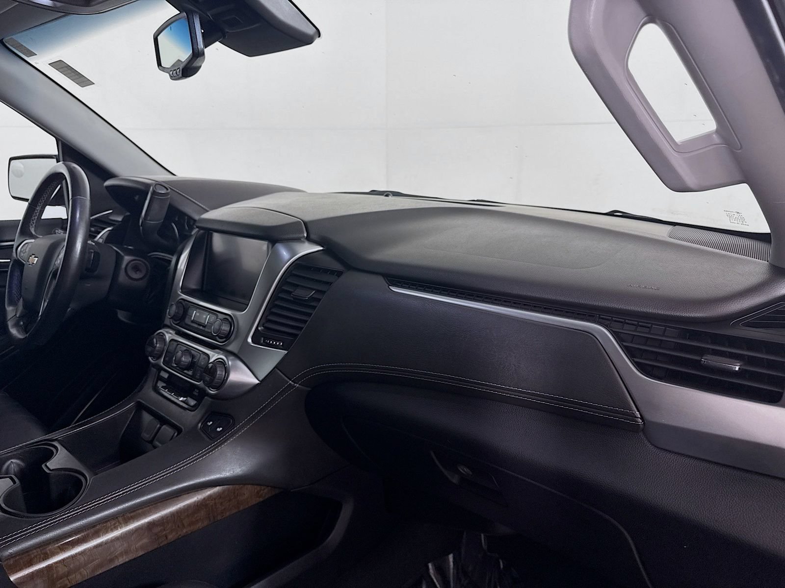 Used 2020 Chevrolet Tahoe LT w/ RST Edition AWD/4WD image 28