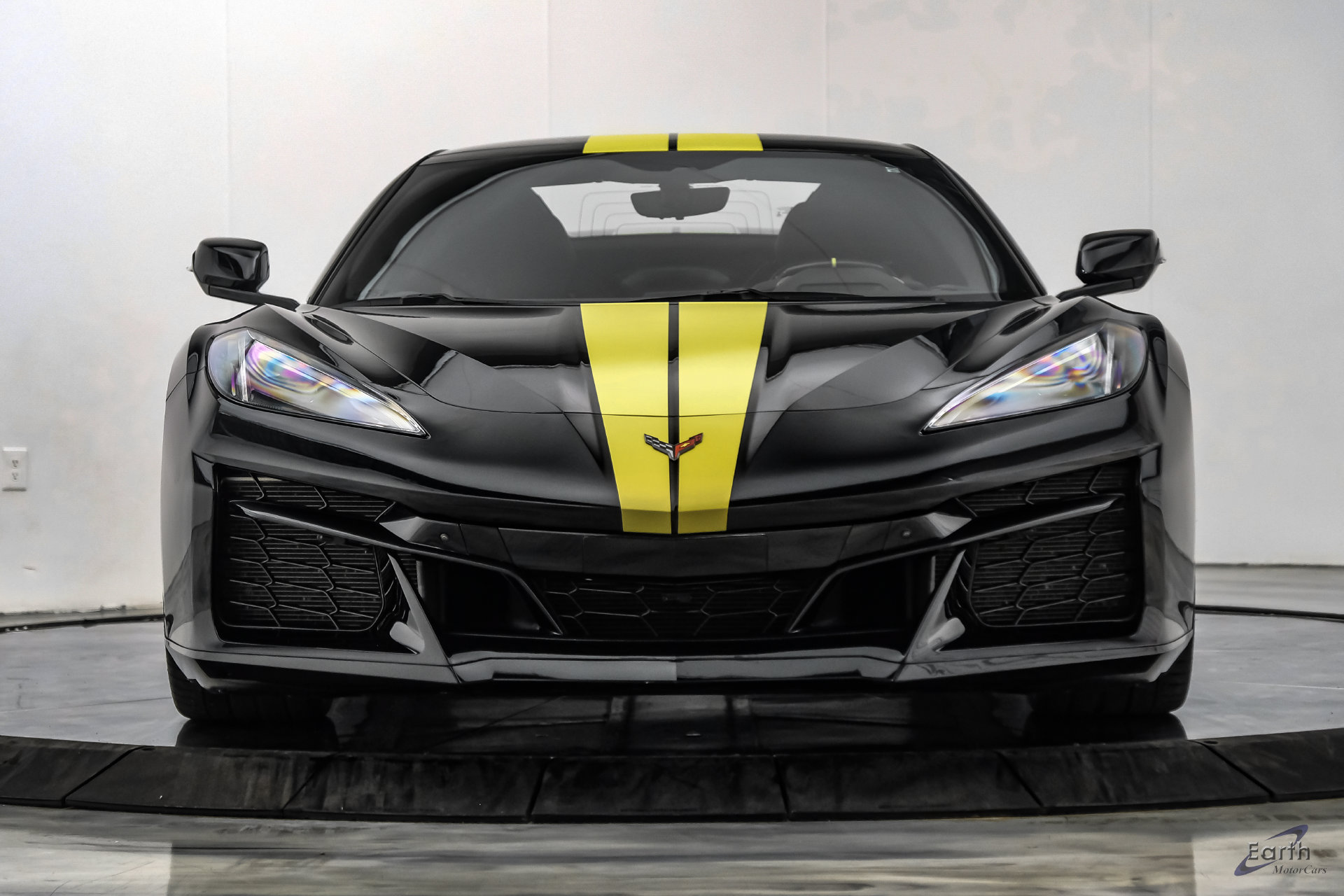 Used 2023 Chevrolet Corvette Z06 w/ Stealth Interior Trim Package RWD image 38
