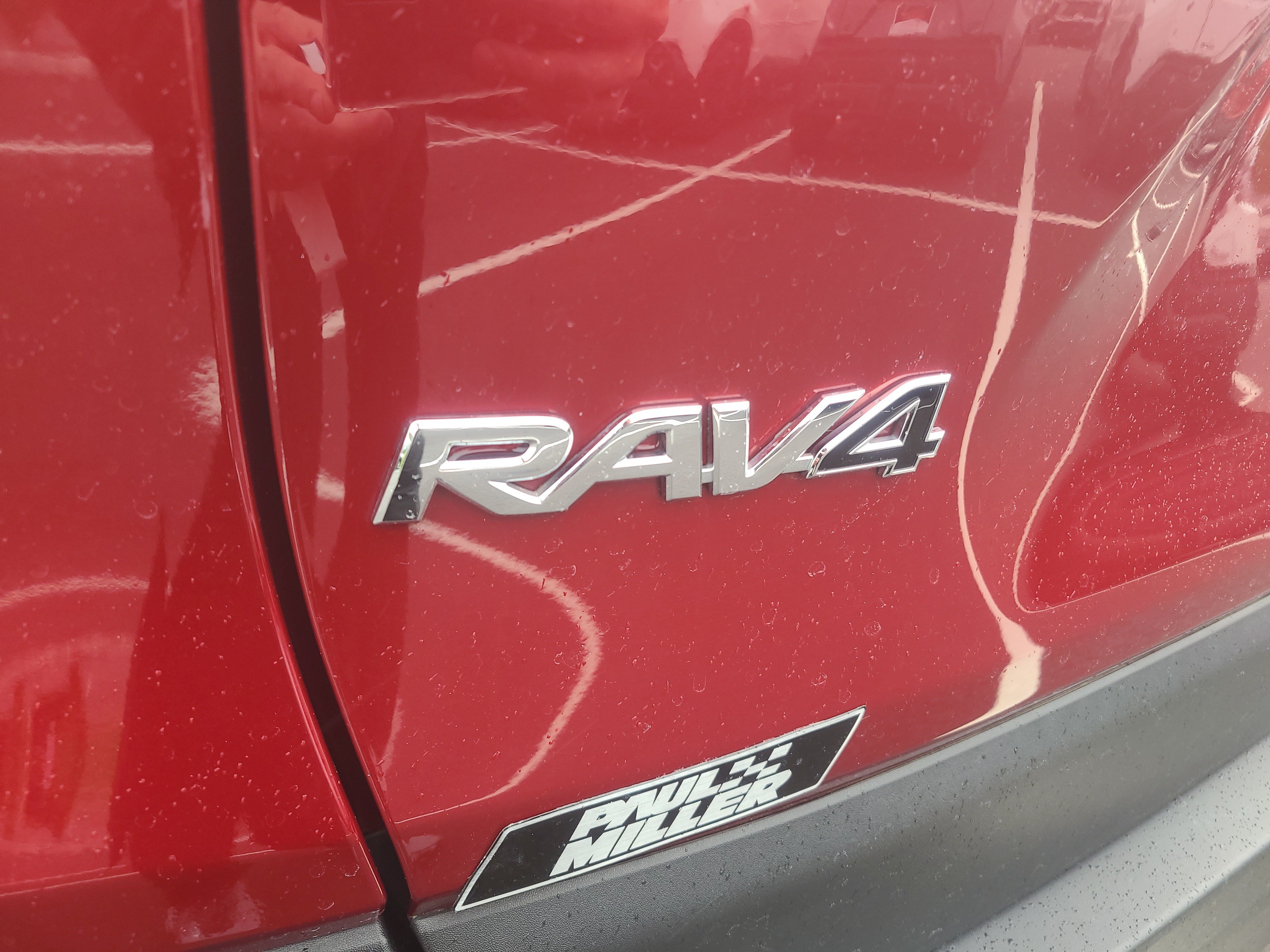 Used 2024 Toyota RAV4 LE AWD/4WD image 28