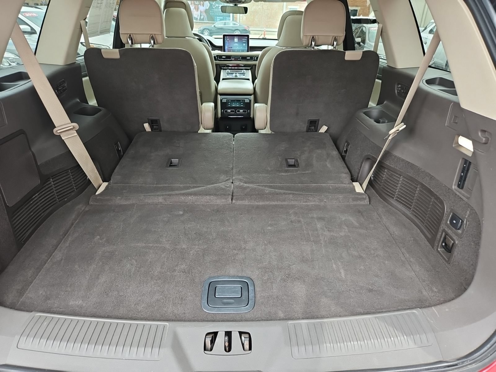 Used 2020 Lincoln Aviator Reserve w/ Equipment Group 201A AWD/4WD image 23