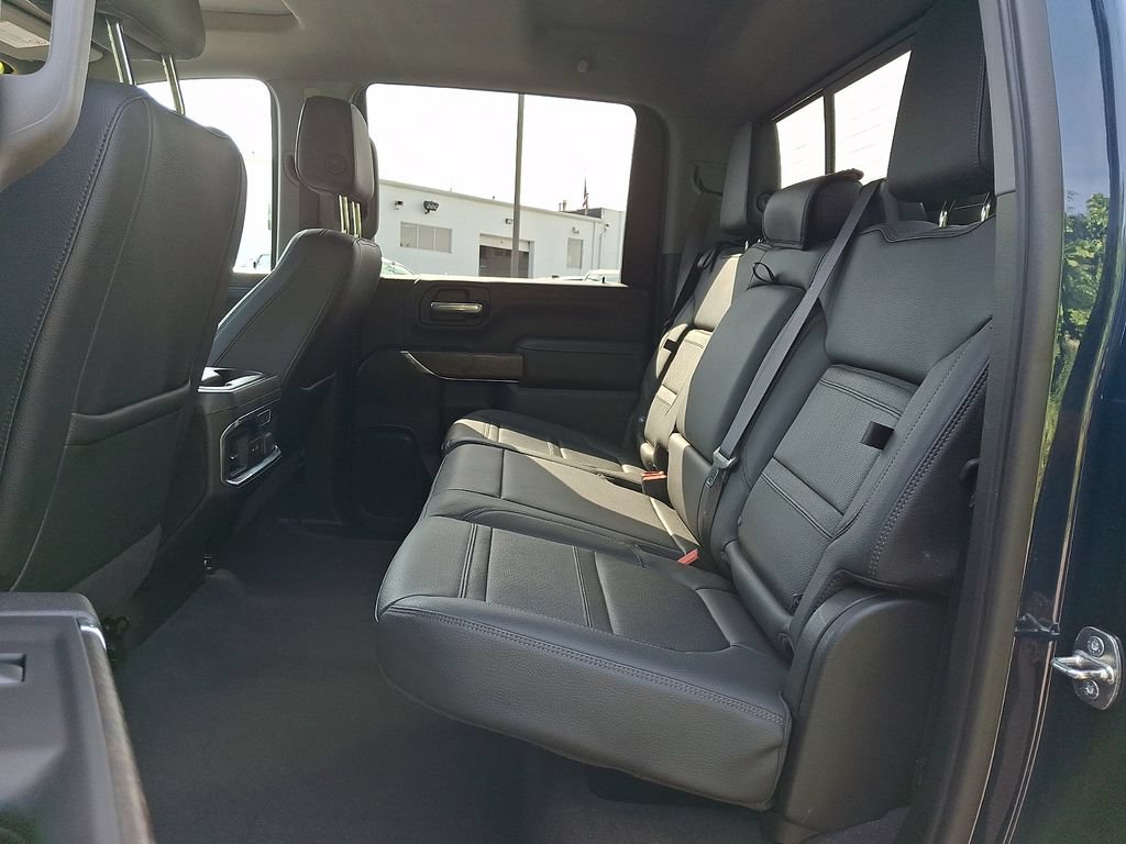 Certified 2020 GMC Sierra 2500 Denali w/ Denali Ultimate Package AWD/4WD image 10