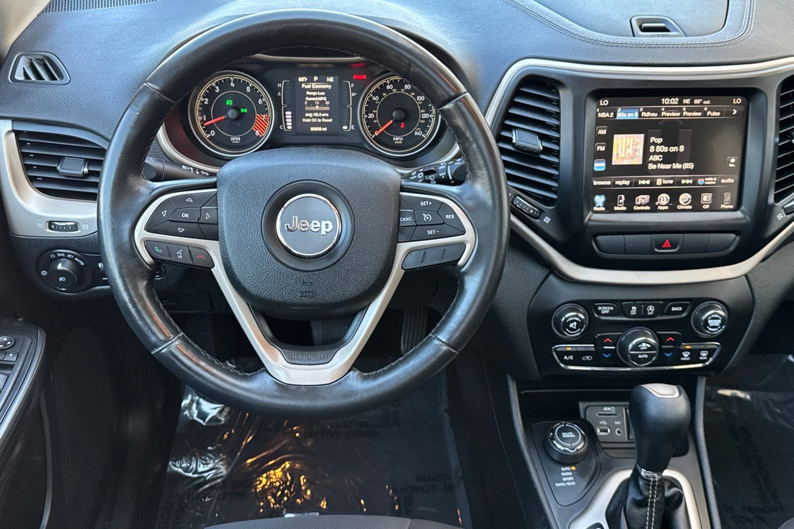 Used 2015 Jeep Cherokee Latitude w/ Comfort/Convenience Group image 13