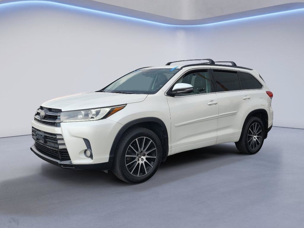Used 2018 Toyota Highlander SE w/ Protection Package #3 AWD/4WD image 1