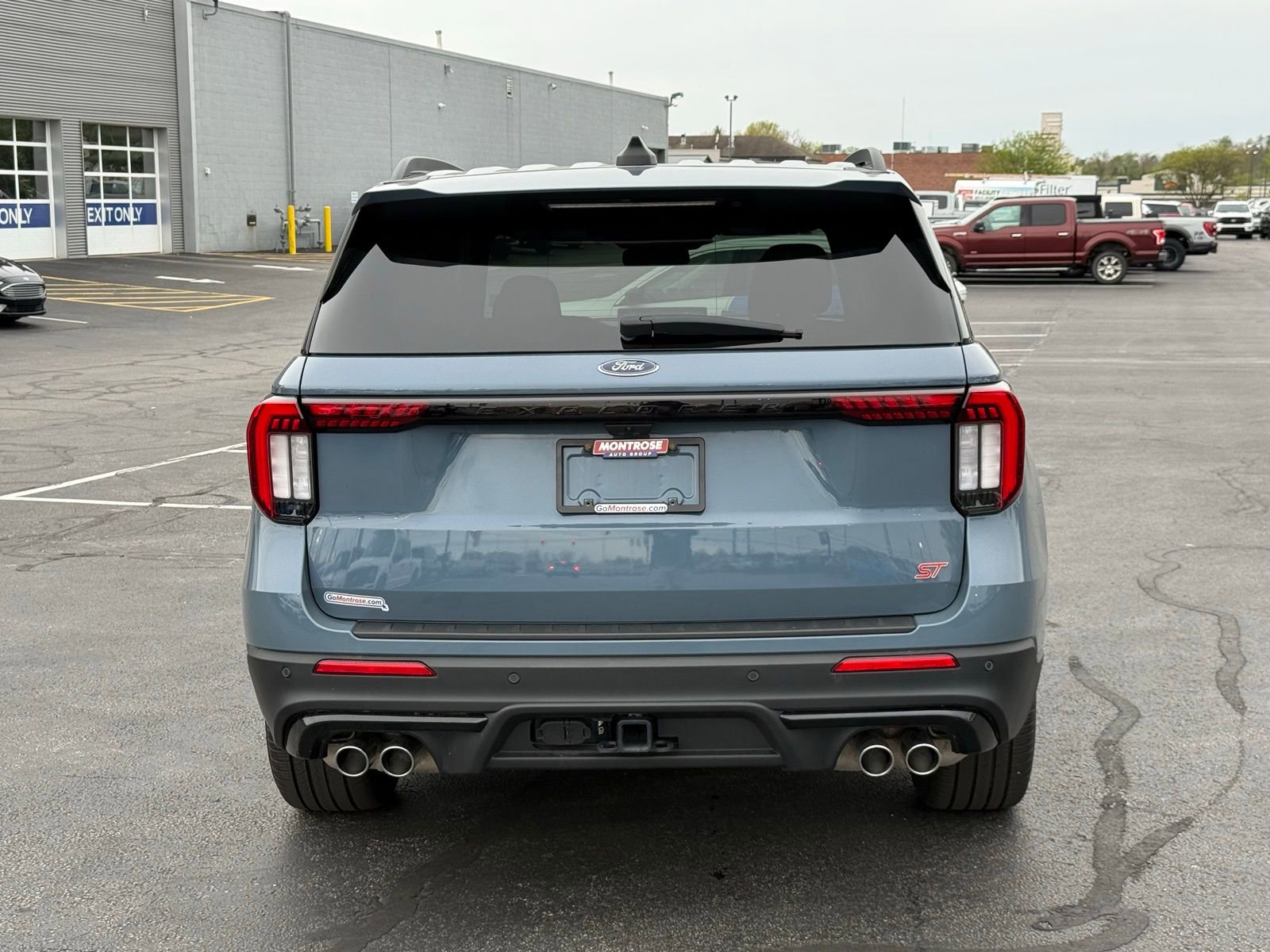 Used 2025 Ford Explorer ST w/ Sun And Sound Package AWD/4WD image 4