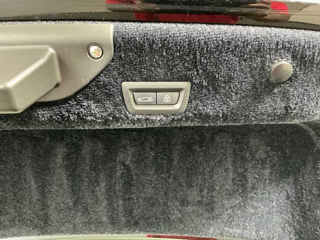 Used 2014 Rolls-Royce Wraith RWD image 28