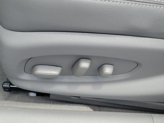 Used 2019 Chevrolet Impala LS FWD image 17