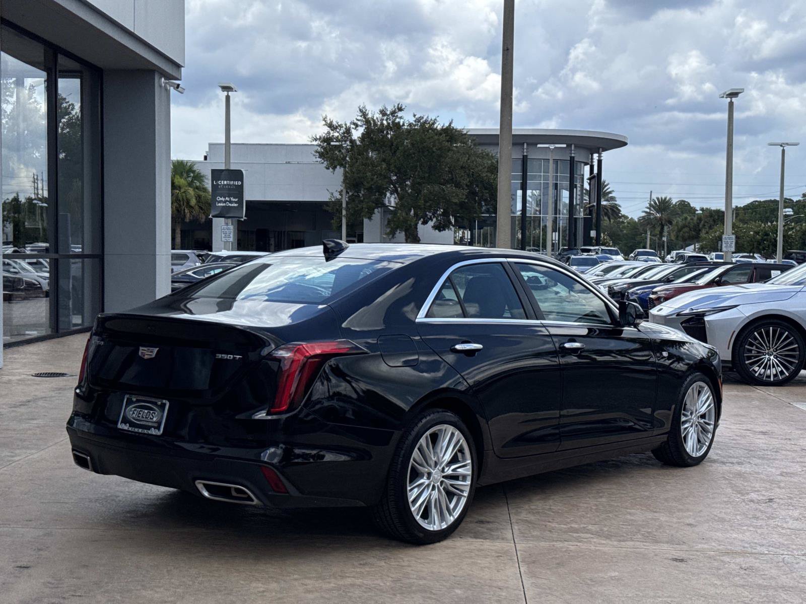 Used 2026 Cadillac CT4 Premium Luxury RWD image 3