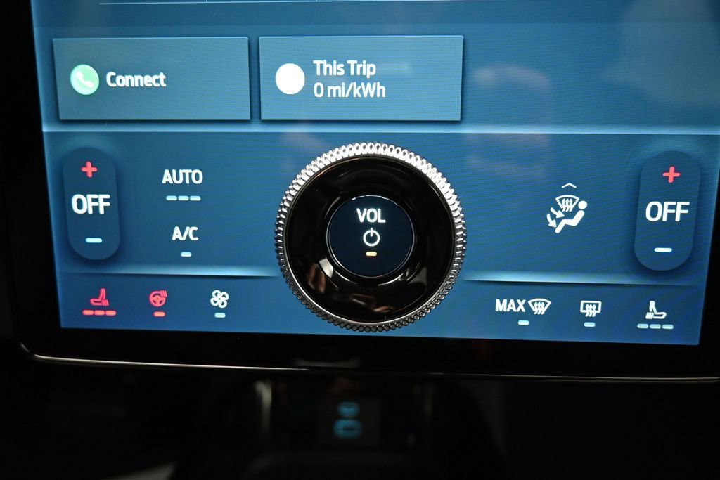 Used 2021 Ford Mustang Mach-E Select w/ Comfort/Technology Package AWD/4WD image 18