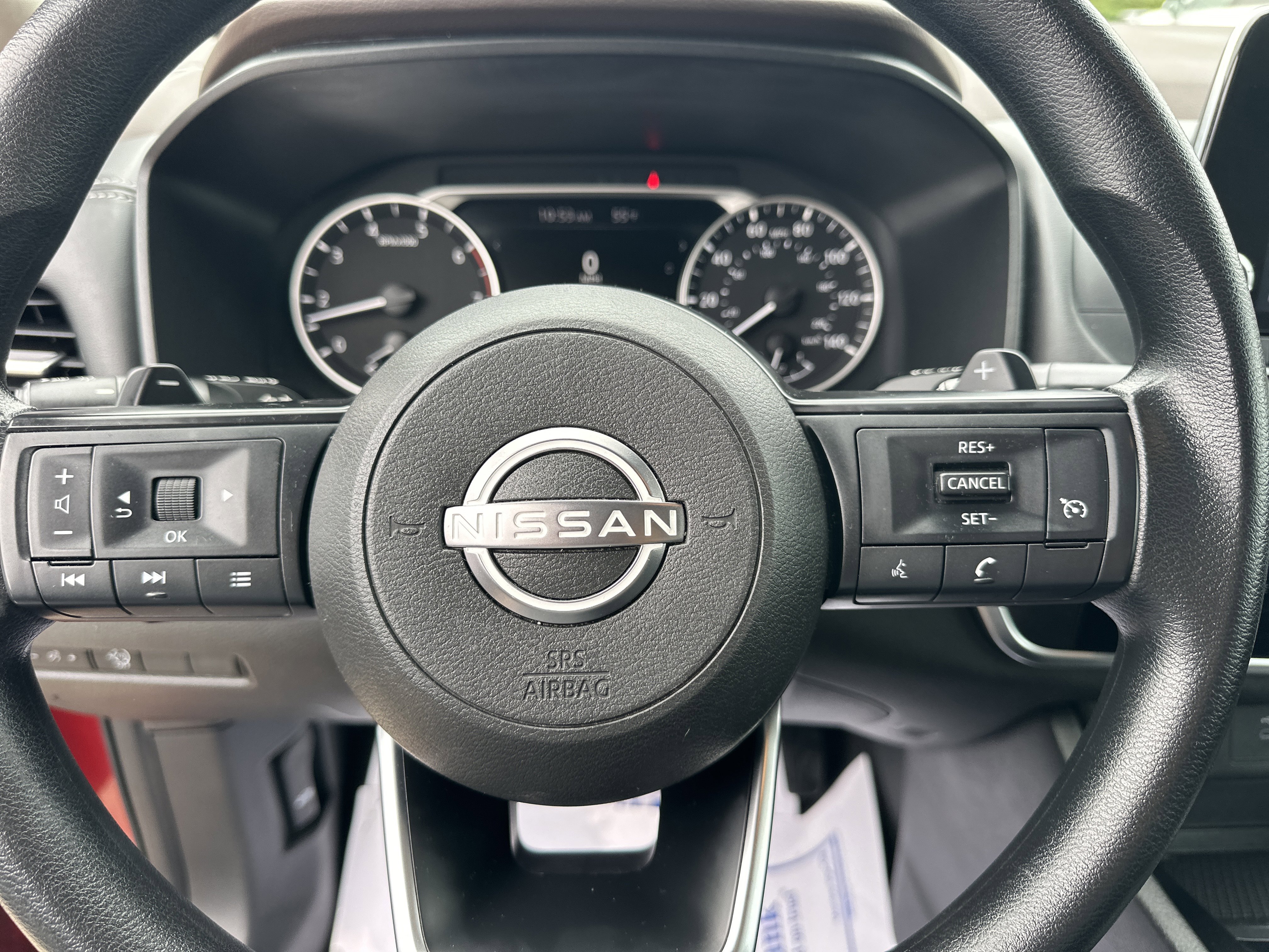 Used 2023 Nissan Rogue S AWD/4WD image 12