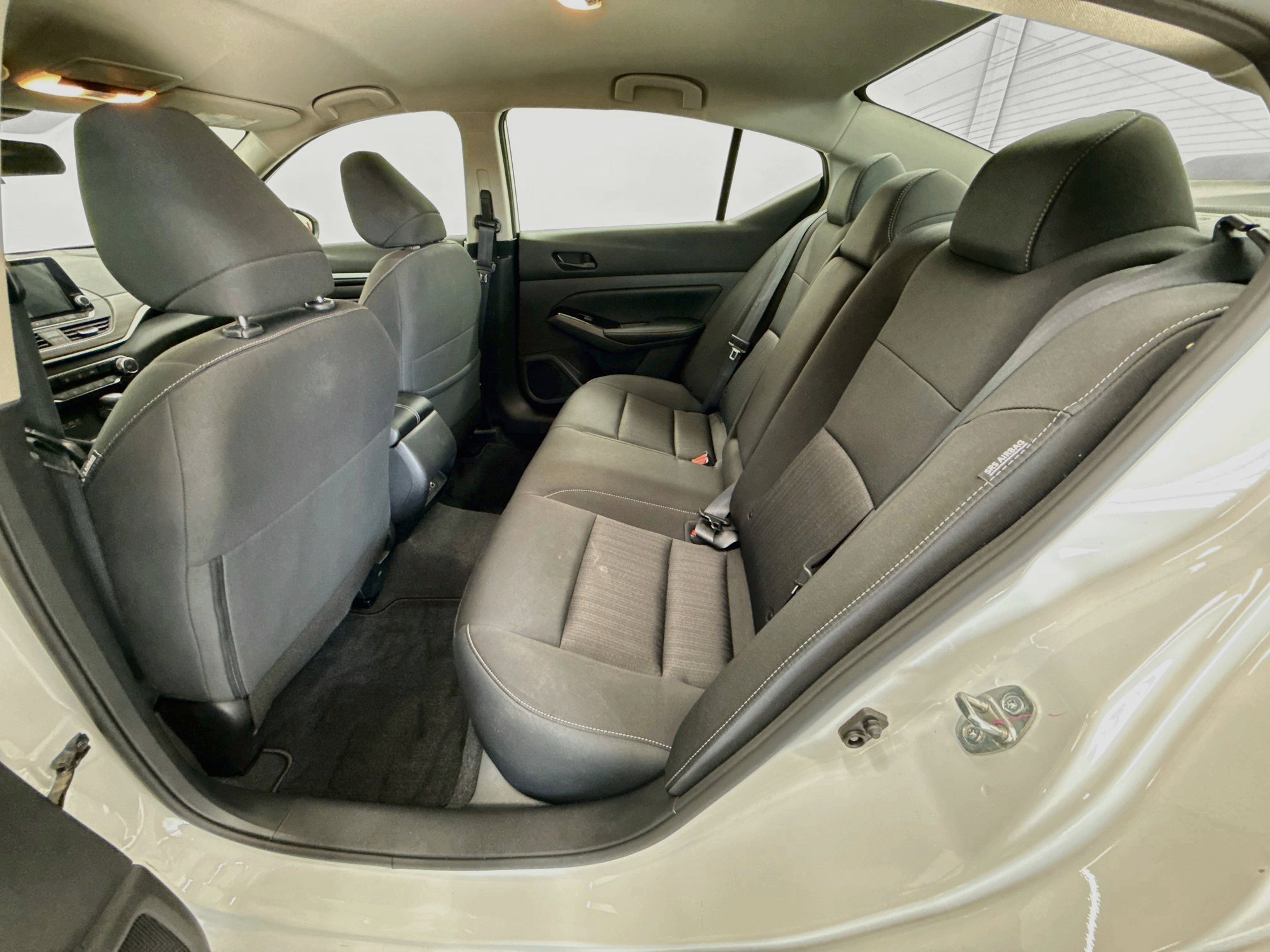 Used 2023 Nissan Altima 2.5 SV FWD image 25