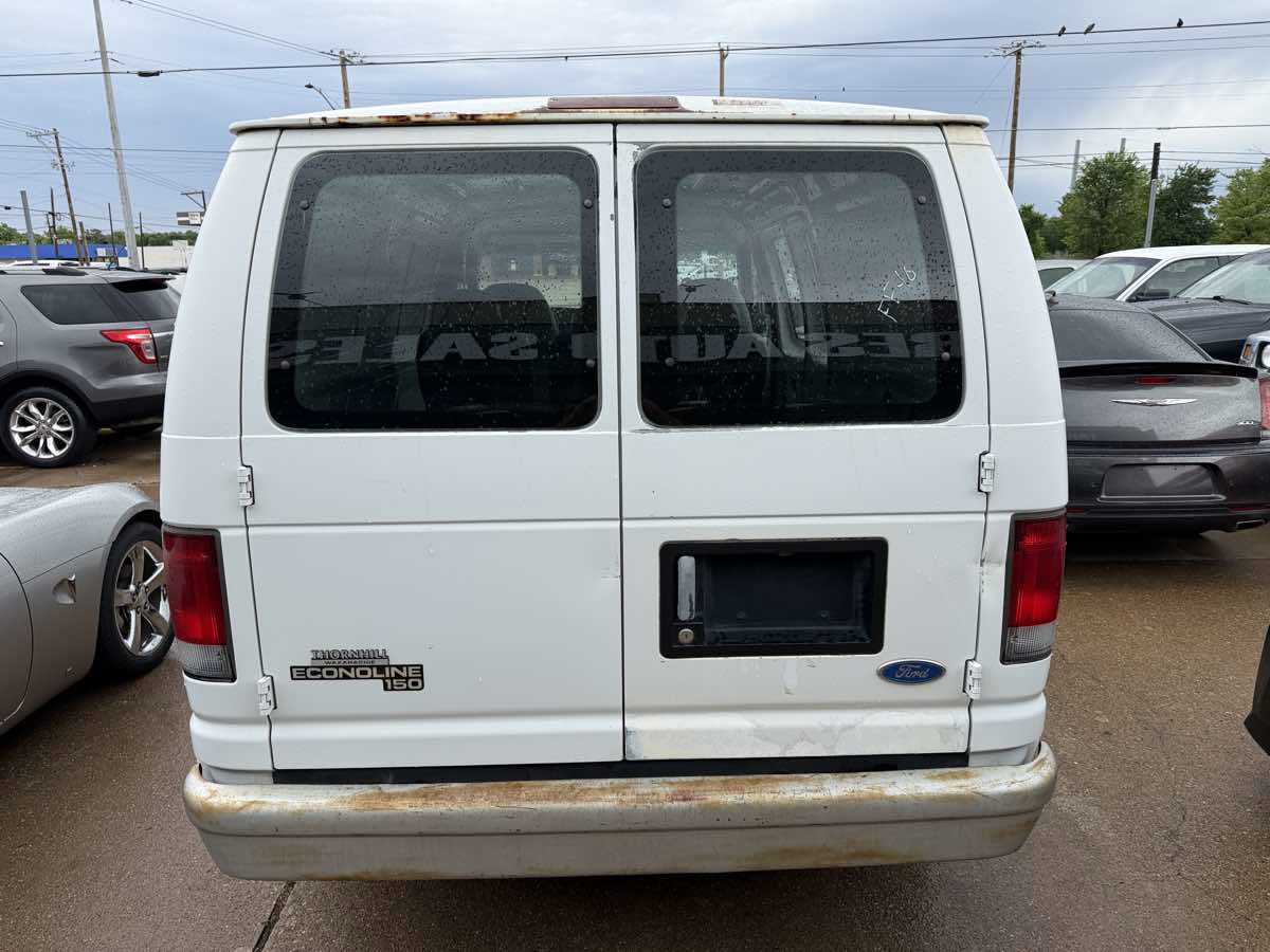 Used 1997 Ford E-150 and Econoline 150 image 12
