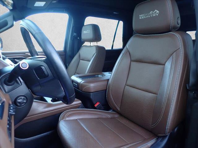 Used 2023 Chevrolet Tahoe High Country w/ Premium Package 2 AWD/4WD image 12