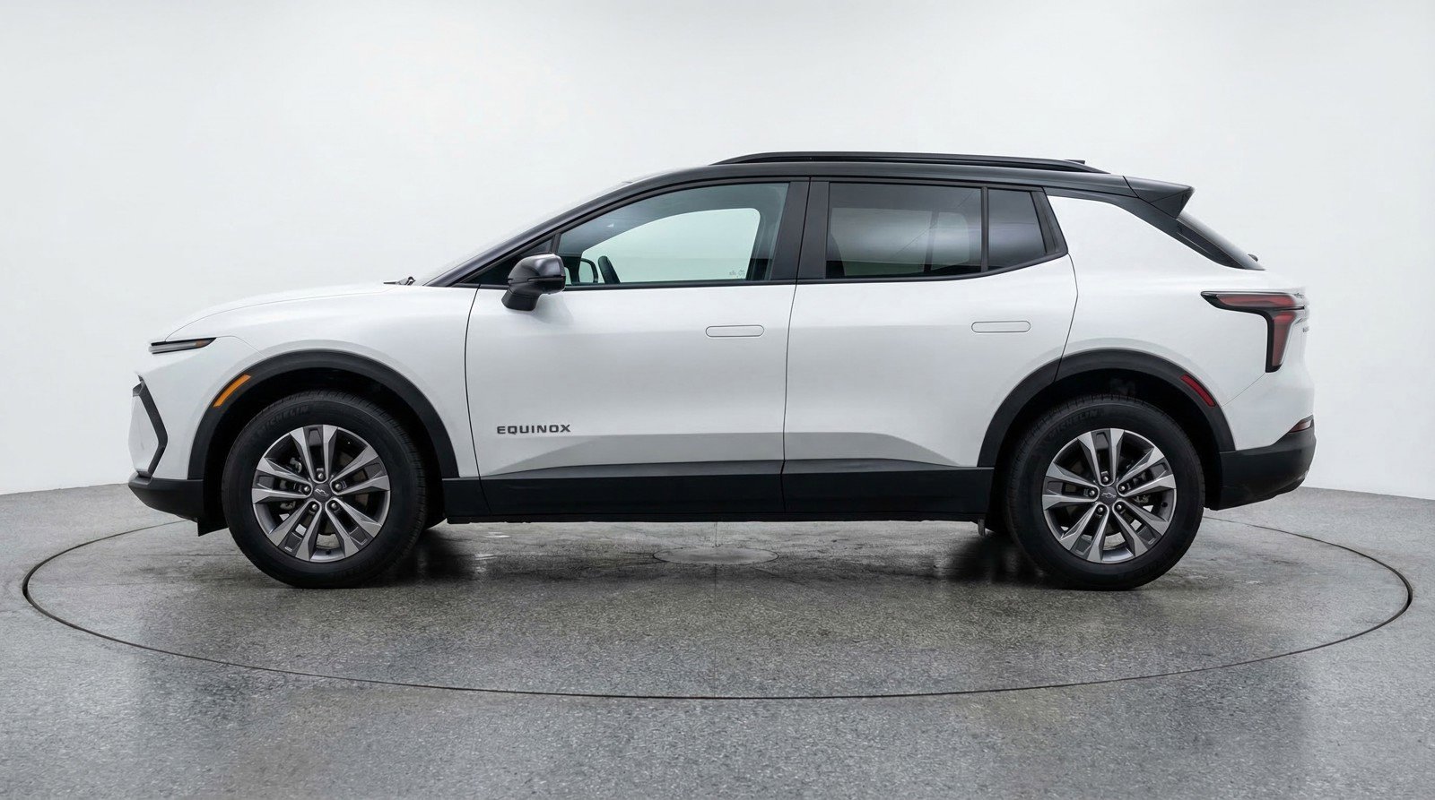 Used 2025 Chevrolet Equinox LT image 5