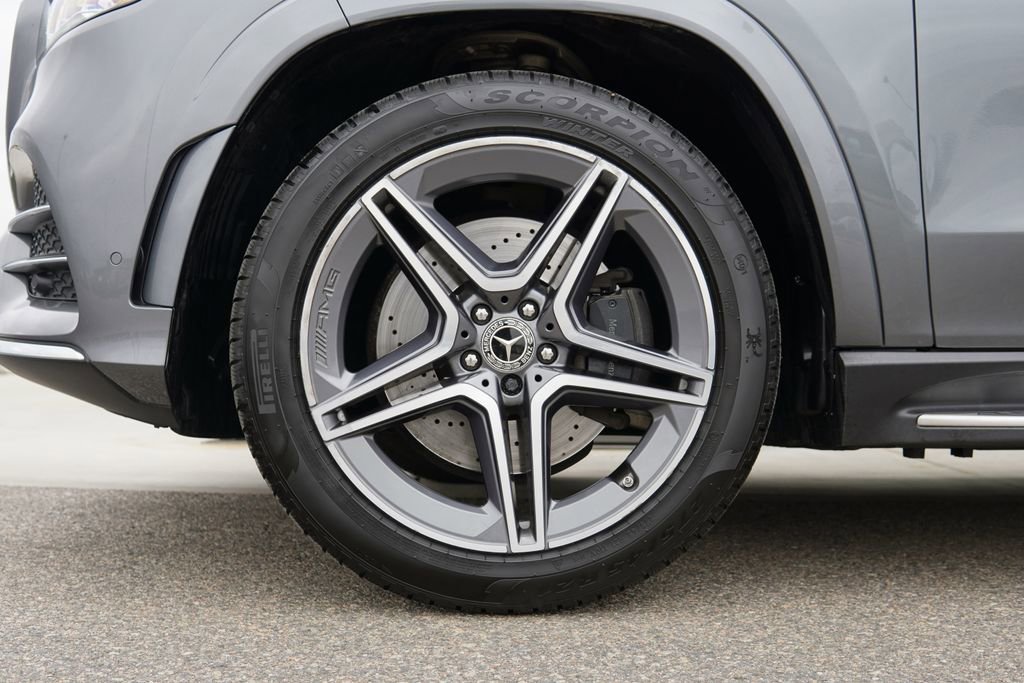 Used 2022 Mercedes-Benz GLS 450 4MATIC image 31