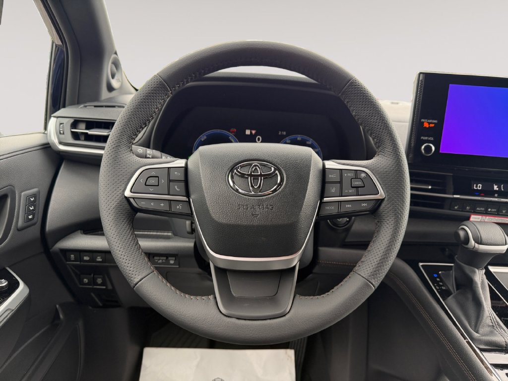 New 2026 Toyota Sienna Limited AWD/4WD image 12