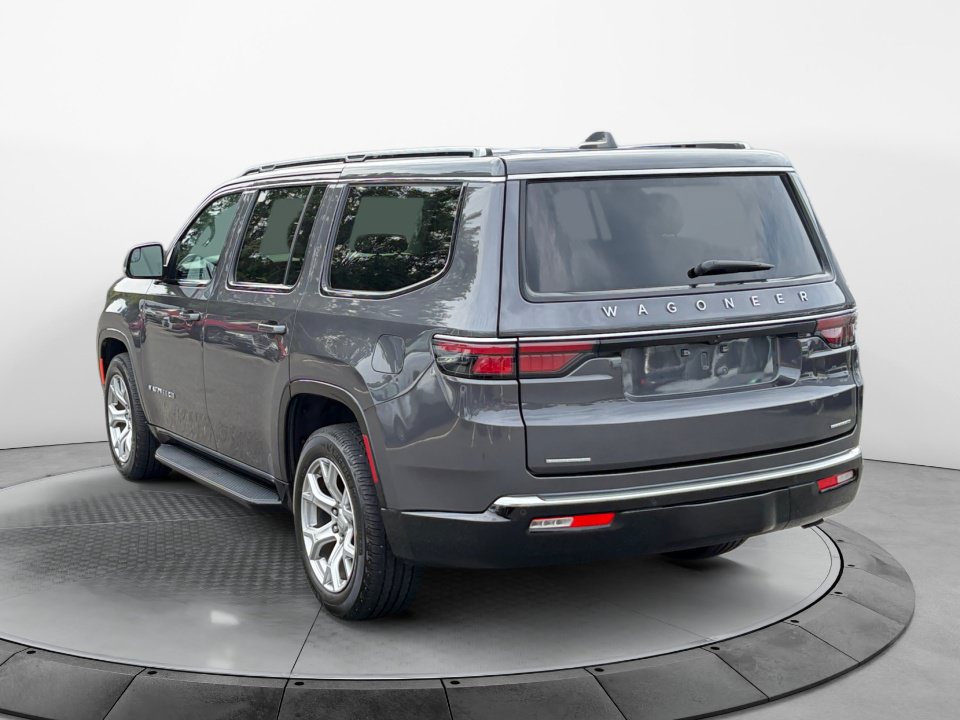 Used 2022 Jeep Wagoneer Series II AWD/4WD image 5