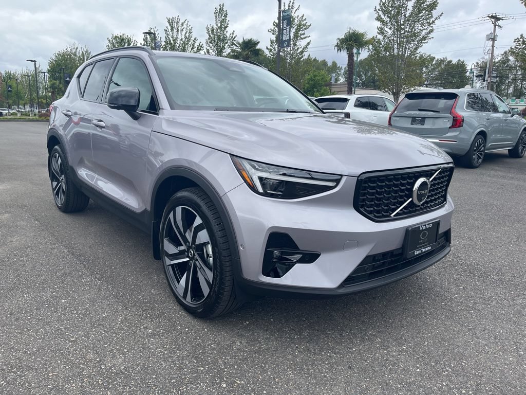 New 2026 Volvo XC40 B5 Ultra w/ Climate Package AWD/4WD image 8
