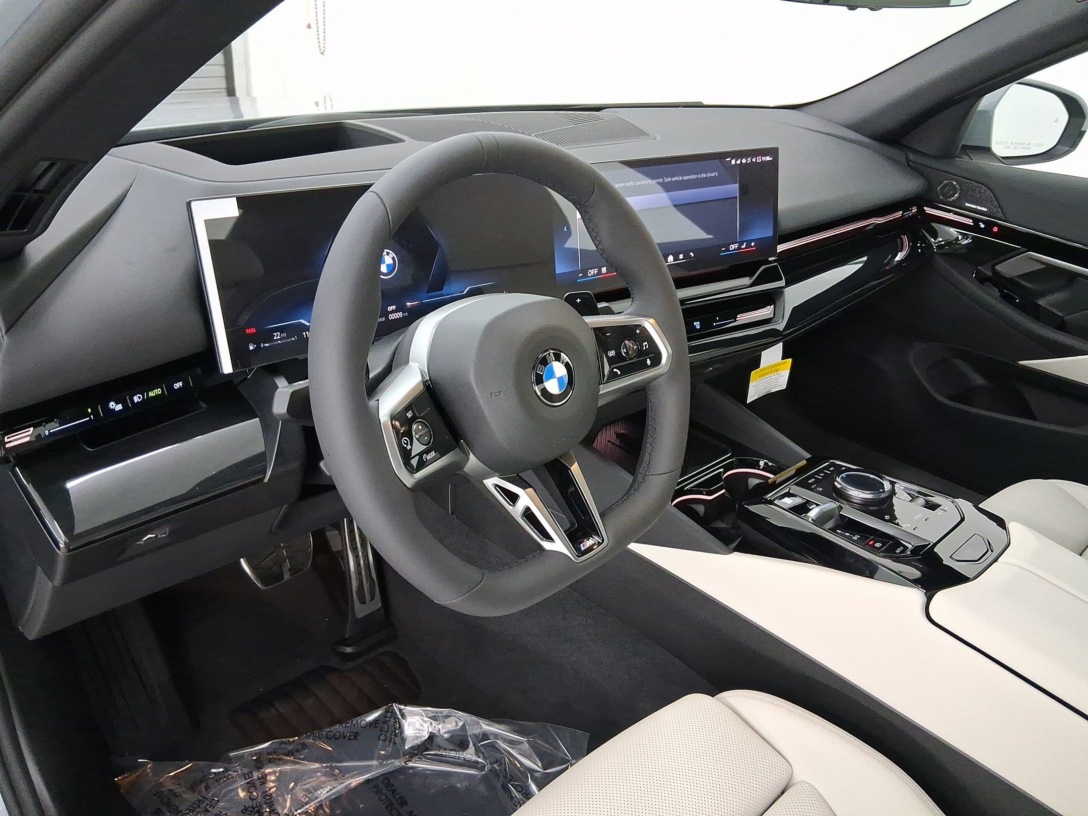 New 2026 BMW 530i w/ M Sport Package RWD image 4