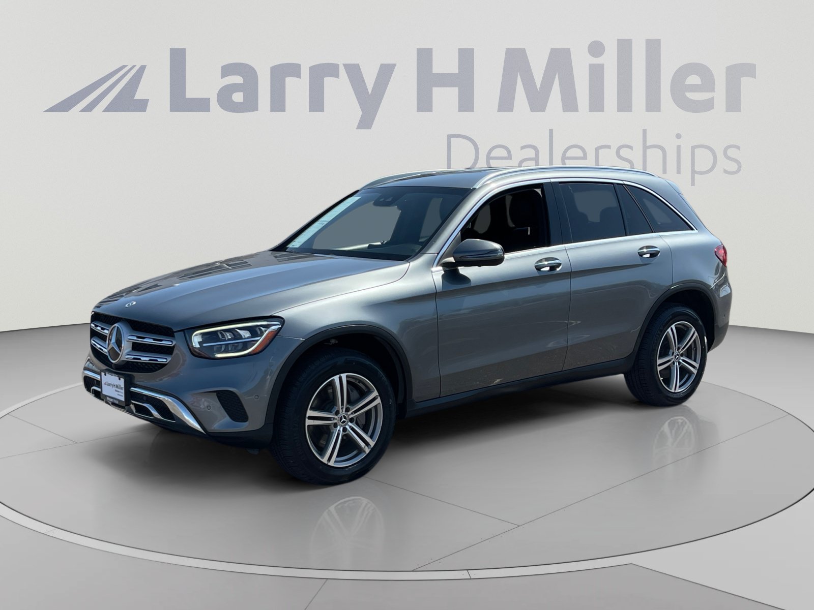 Used 2022 Mercedes-Benz GLC 300 w/ Premium Package Lite image 1