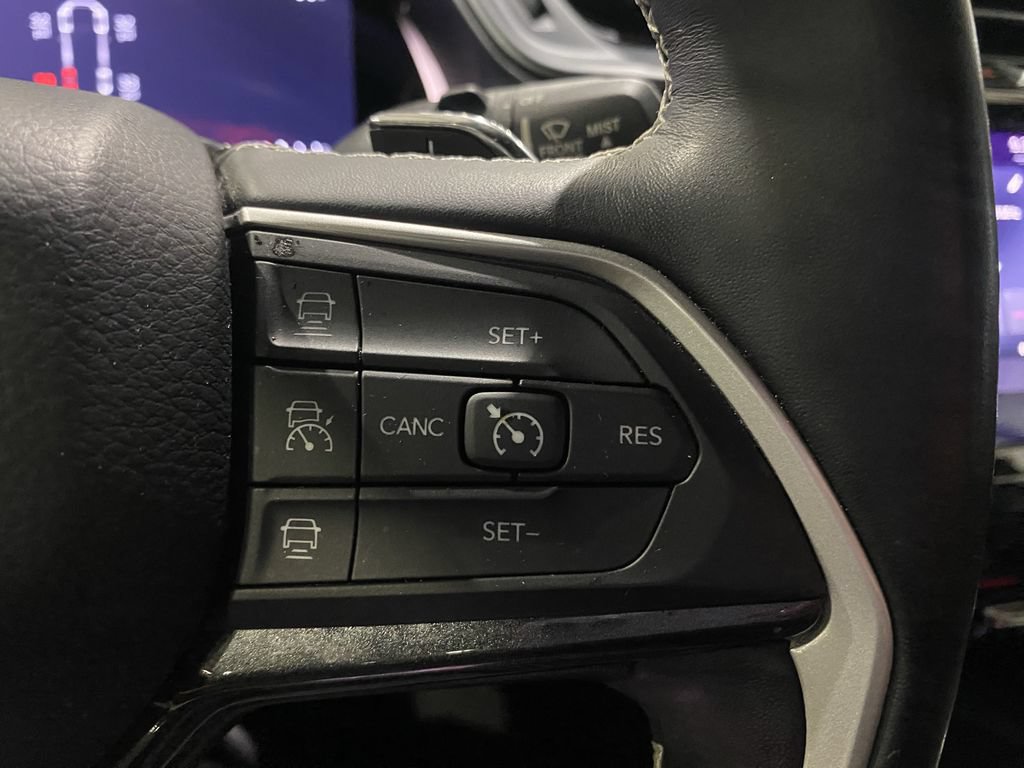 Used 2021 Jeep Grand Cherokee L Laredo RWD image 12