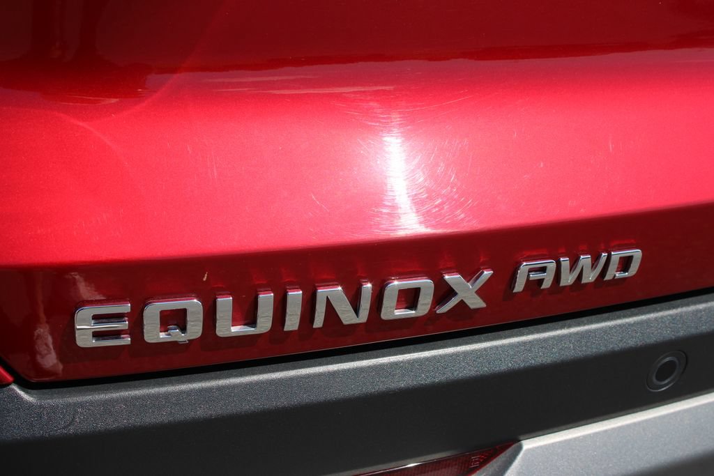 Used 2026 Chevrolet Equinox LT w/ LPO, Floor Liner Package AWD/4WD image 16
