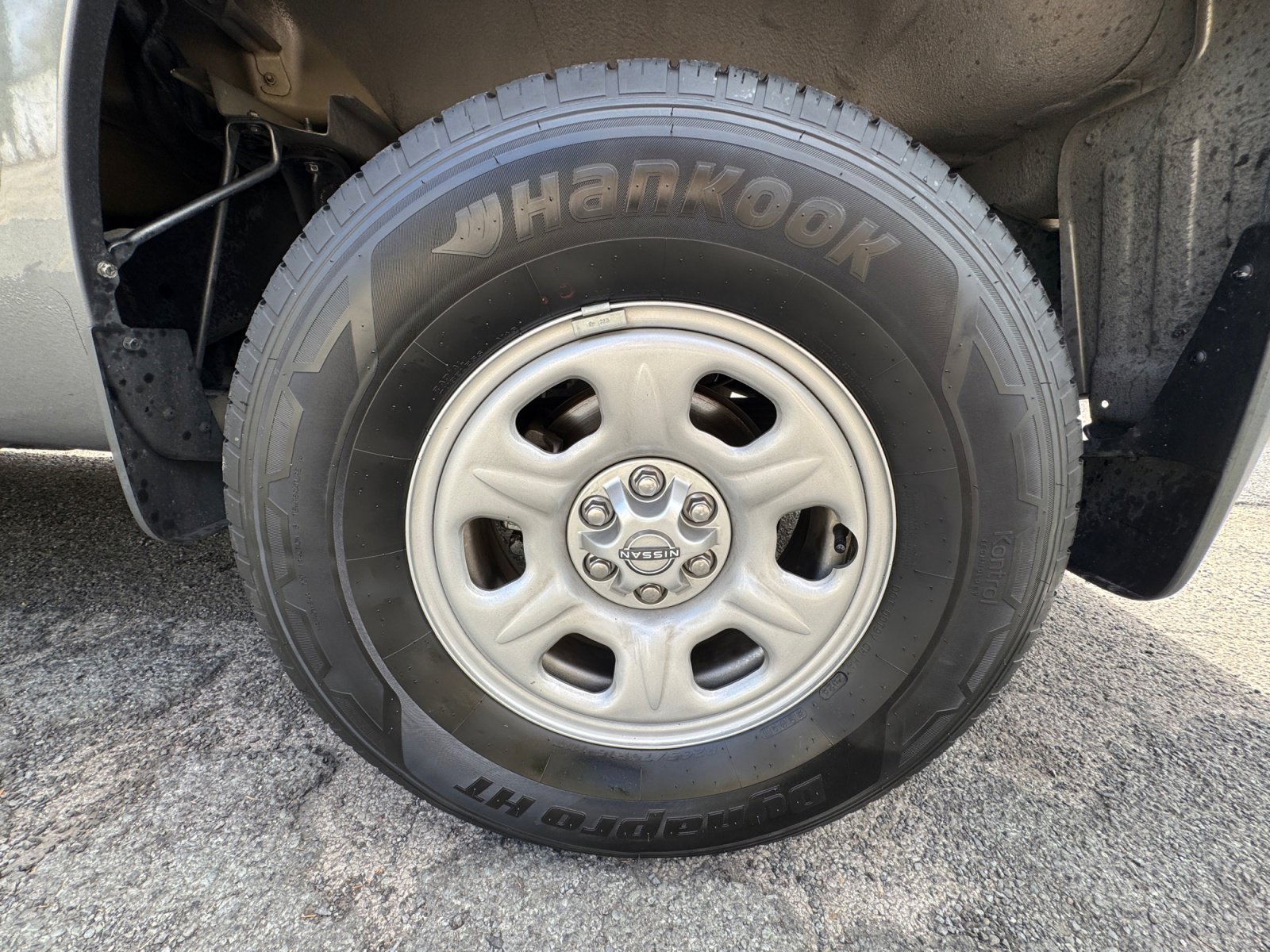 Used 2024 Nissan Frontier S w/ Technology Package image 21