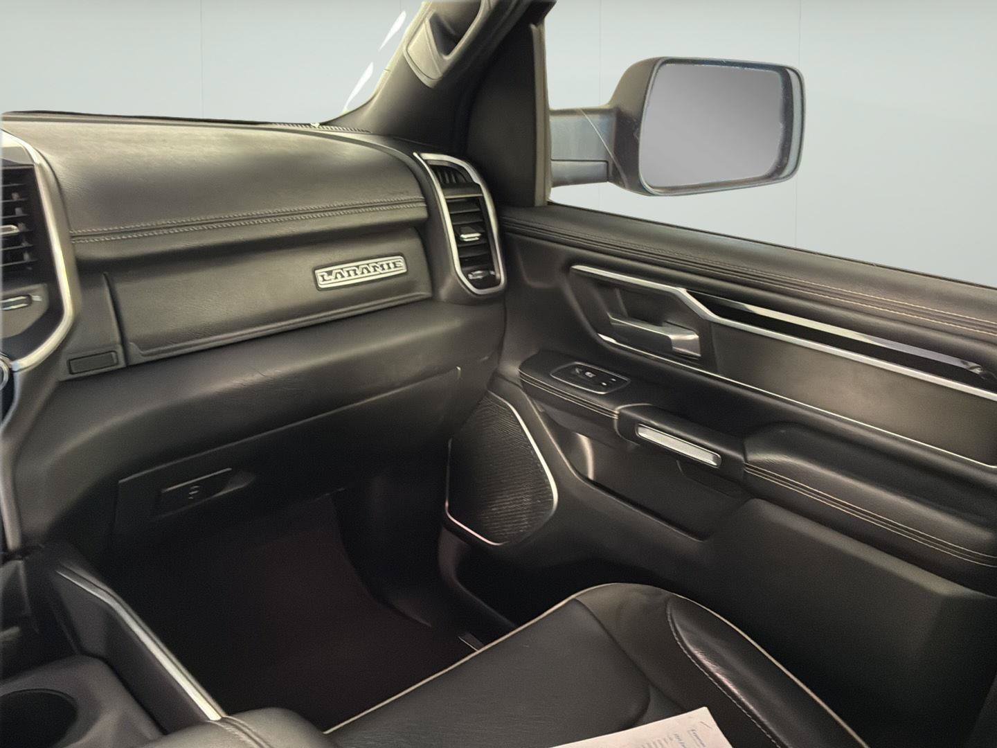 Used 2020 RAM 1500 Laramie w/ Sport Appearance Package AWD/4WD image 23