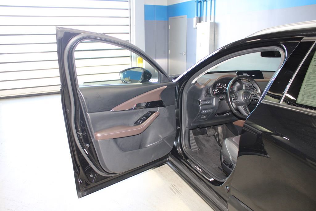 Used 2023 MAZDA CX-30 2.5 Turbo w/ Premium Plus Pkg AWD/4WD image 7