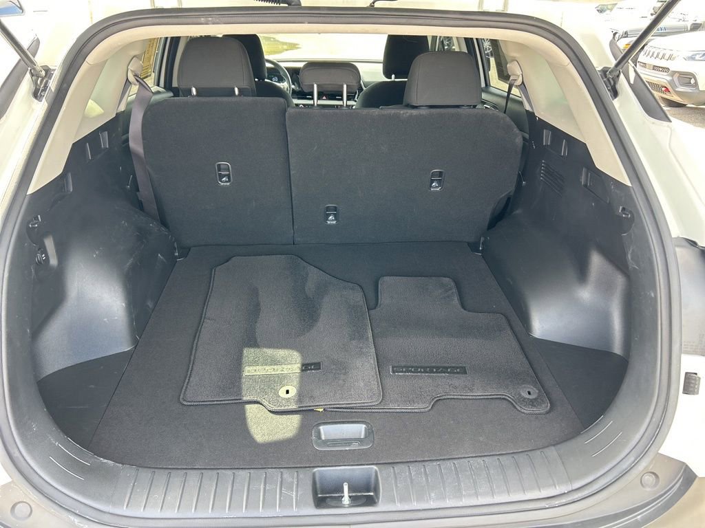 Used 2023 Kia Sportage LX image 28