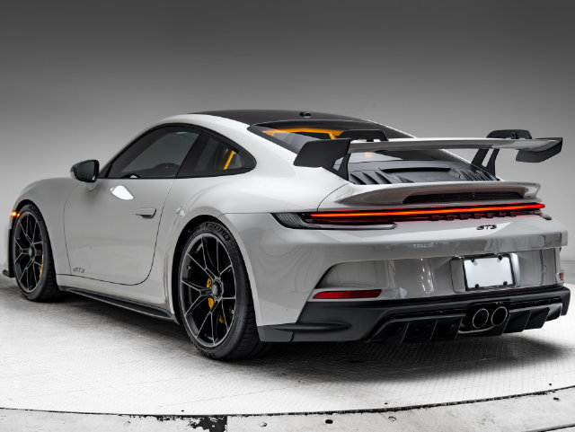 Used 2022 Porsche 911 GT3 RWD image 3
