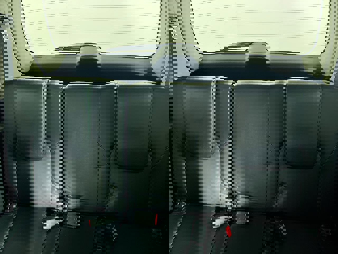 Used 2023 Nissan Armada Platinum w/ Captain's Chairs Package image 30