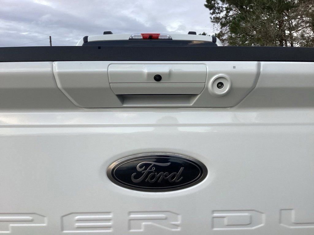 New 2026 Ford F250 Lariat w/ Black Appearance Package image 13