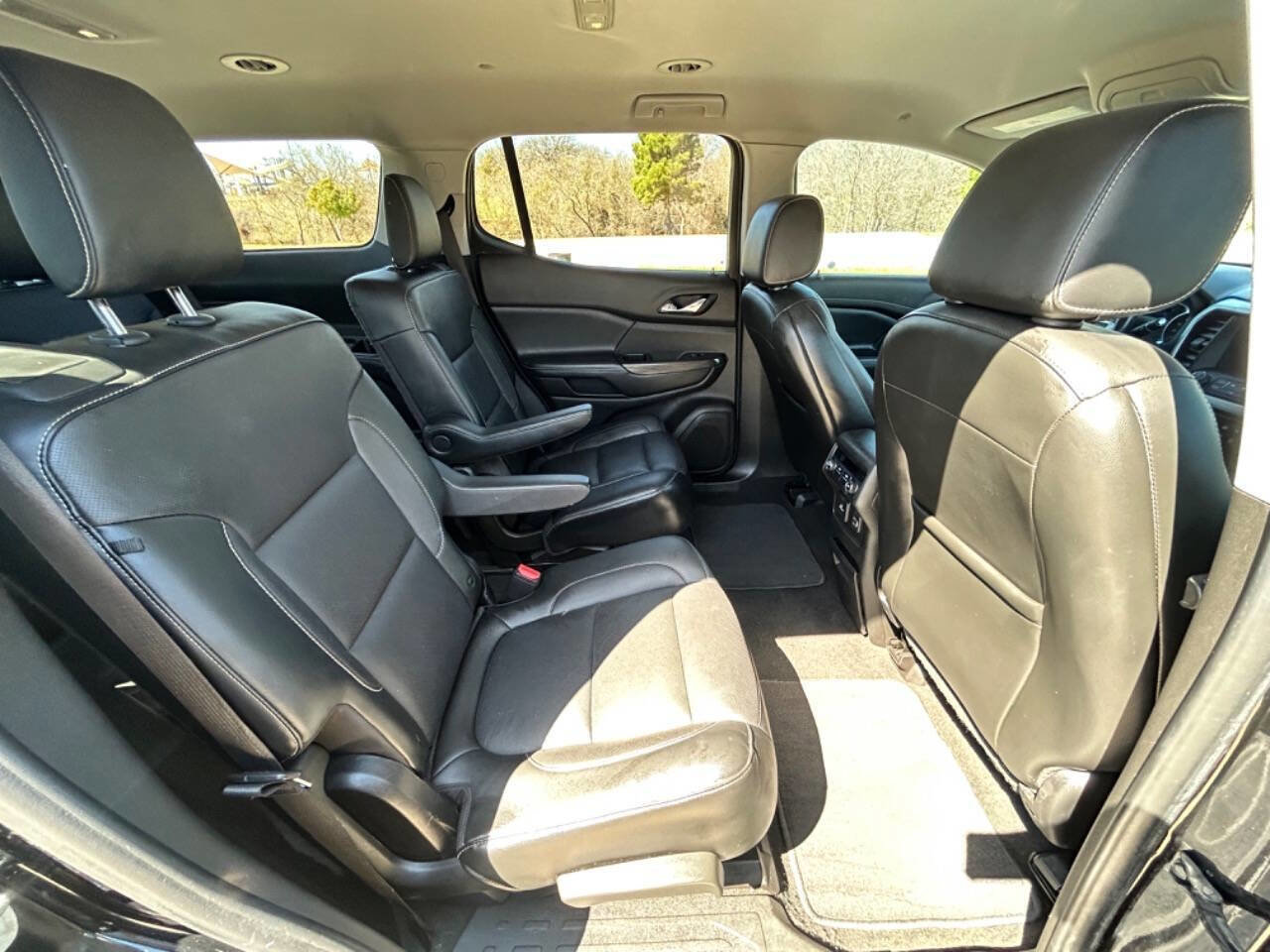 Used 2019 GMC Acadia SLT image 17