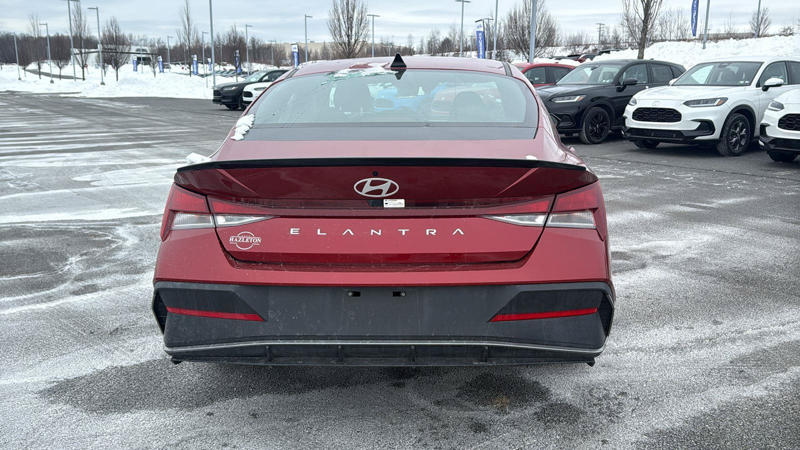 Used 2025 Hyundai Elantra Sport FWD image 7
