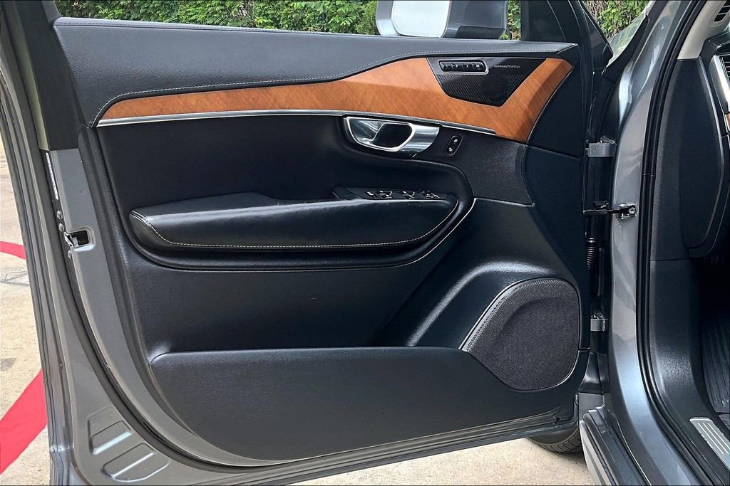 Used 2020 Volvo XC90 T6 Inscription AWD/4WD image 24