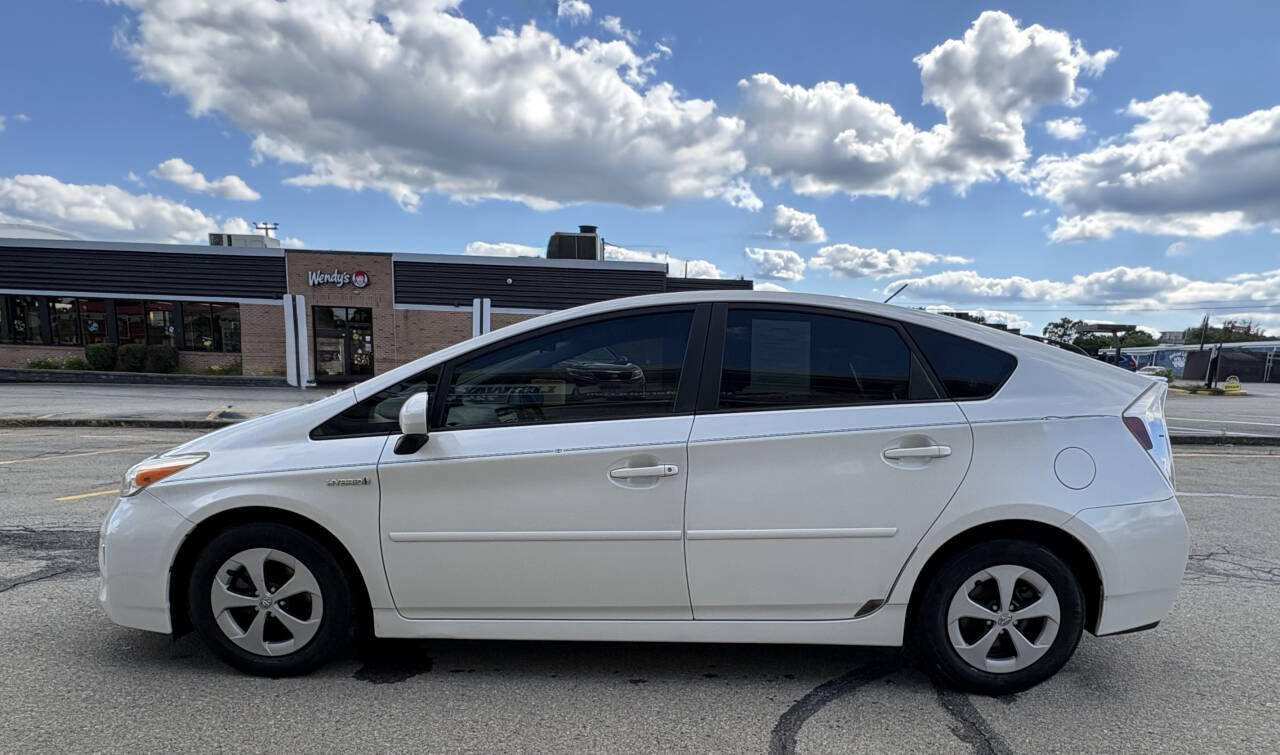 Used 2015 Toyota Prius Three FWD image 5