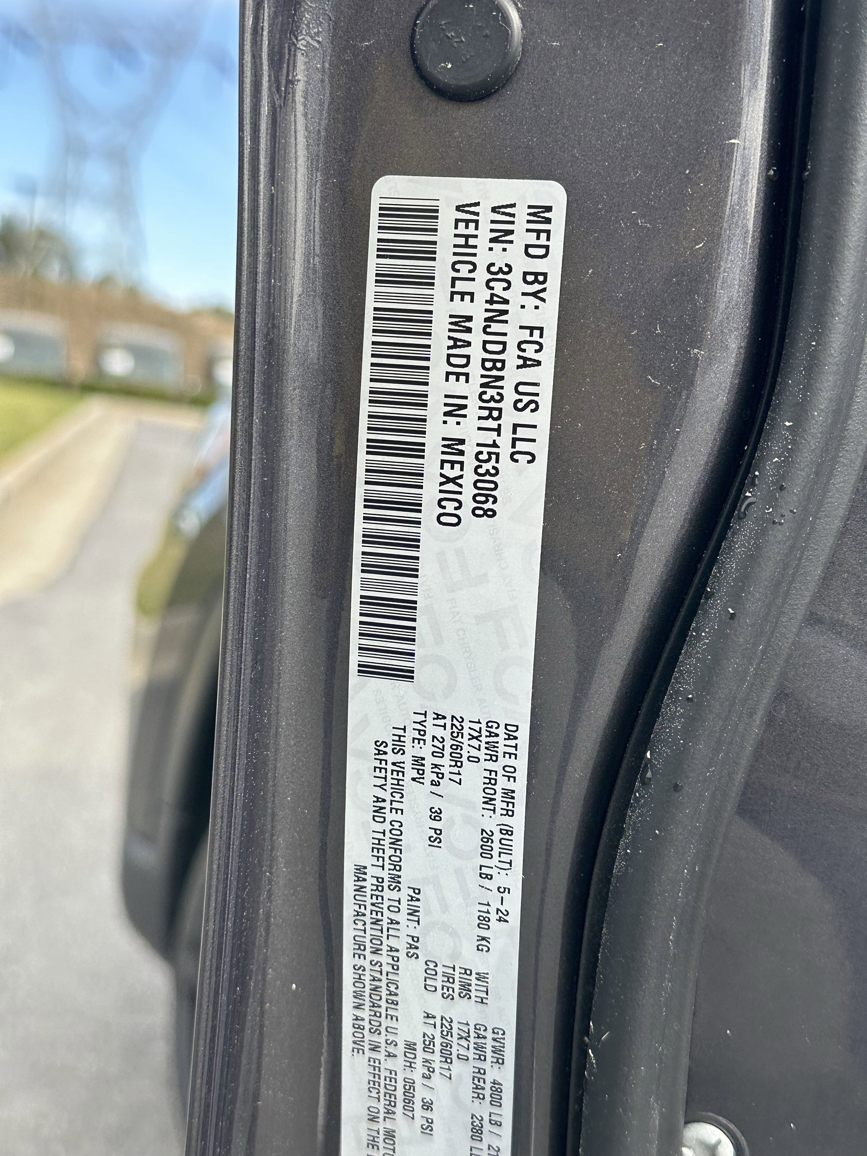 Used 2024 Jeep Compass Latitude w/ Sun and Sound Group image 34