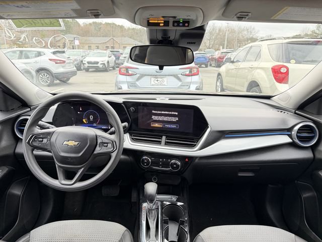 Used 2024 Chevrolet Trax LT image 21