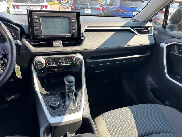 Used 2022 Toyota RAV4 LE AWD/4WD image 13