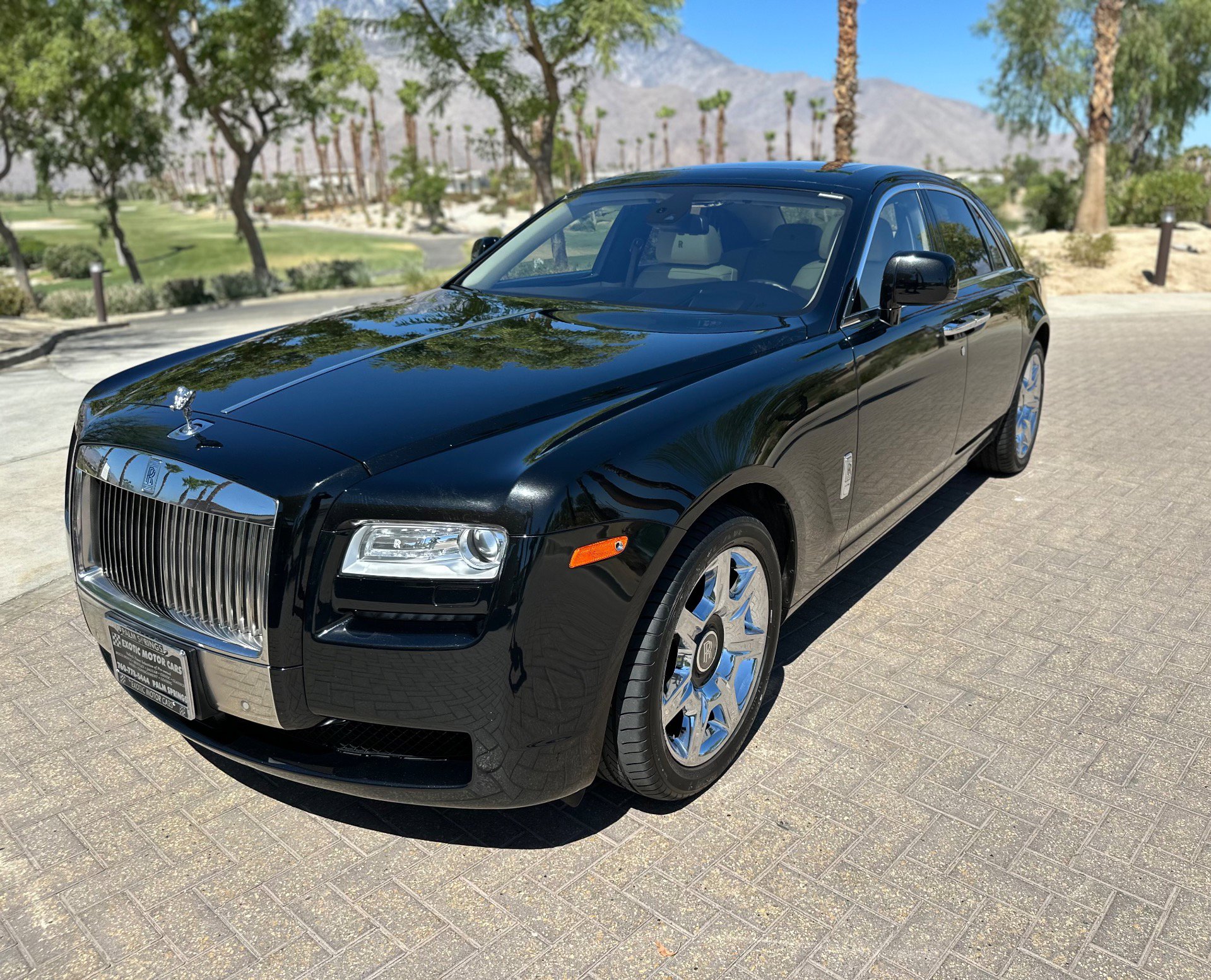Used 2011 Rolls-Royce Ghost image 38