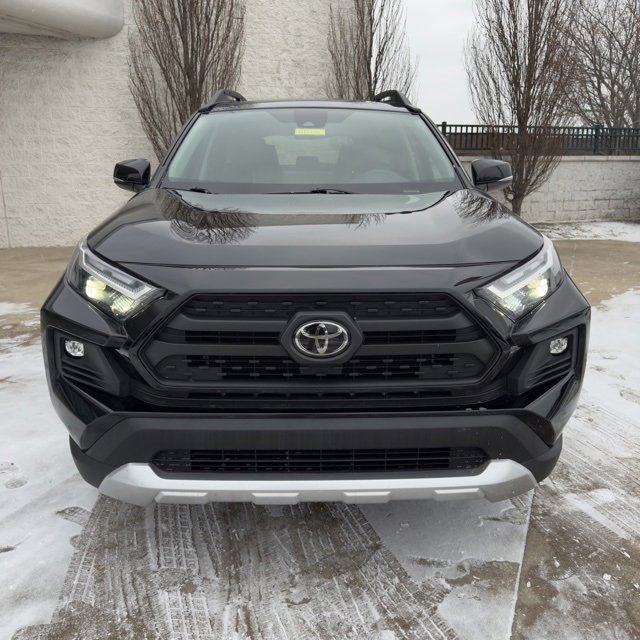 Used 2024 Toyota RAV4 Adventure image 8