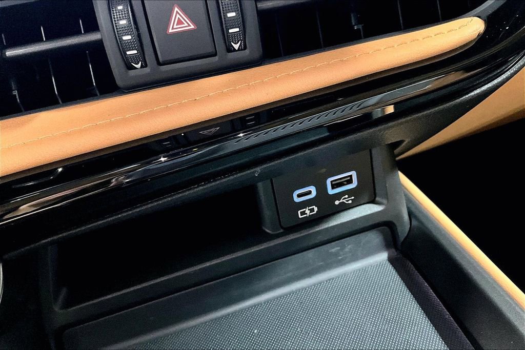 Used 2024 Lexus NX 250 FWD w/ Cold Area Package image 31