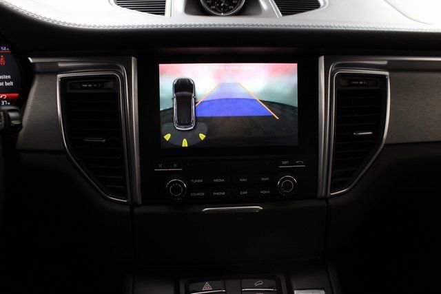 Used 2018 Porsche Macan GTS image 16