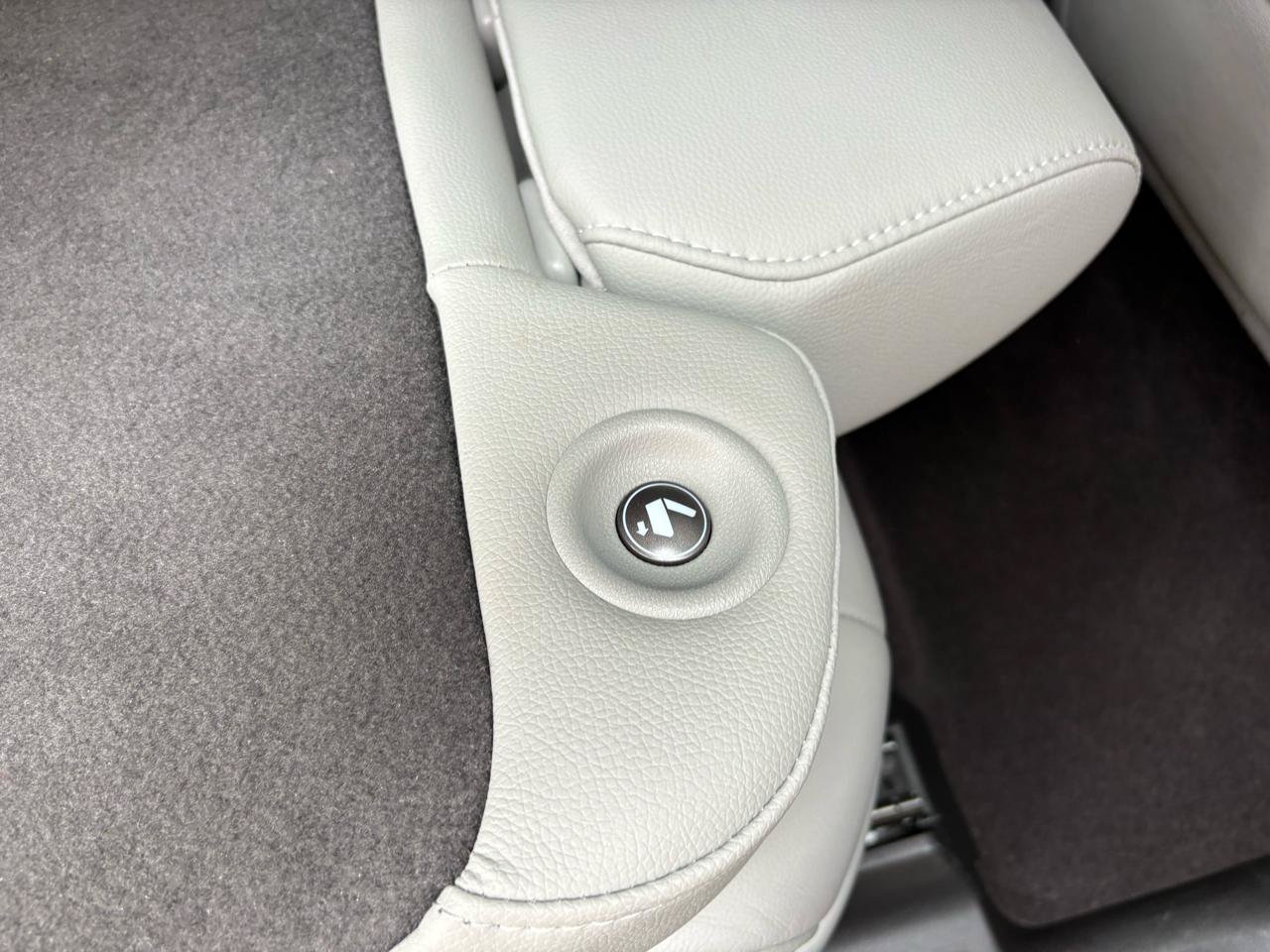 Used 2020 Acura MDX SH-AWD image 24